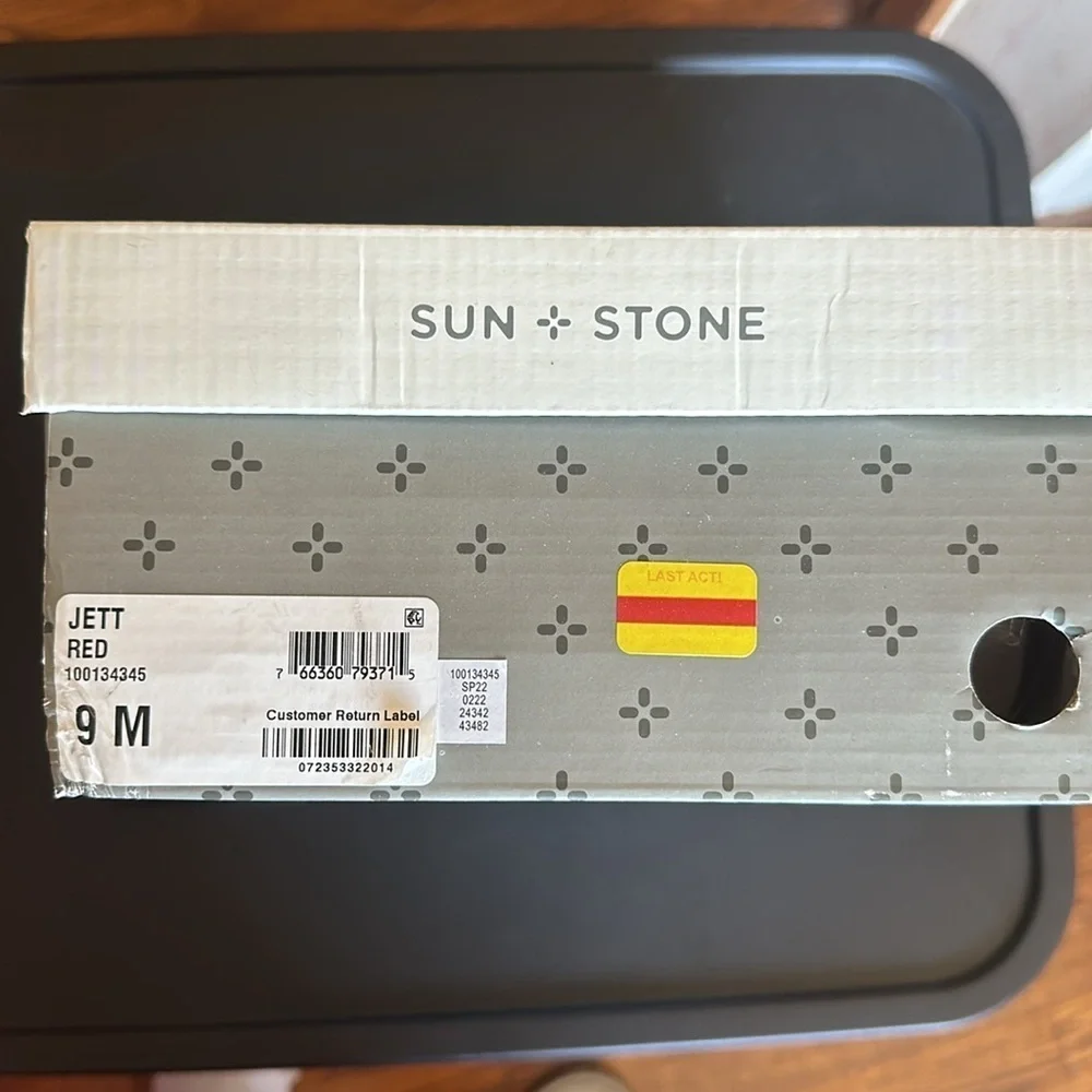 Sun Stone Men’s Red Jett Hi Top Sneakers Size 9, 10 and 11
